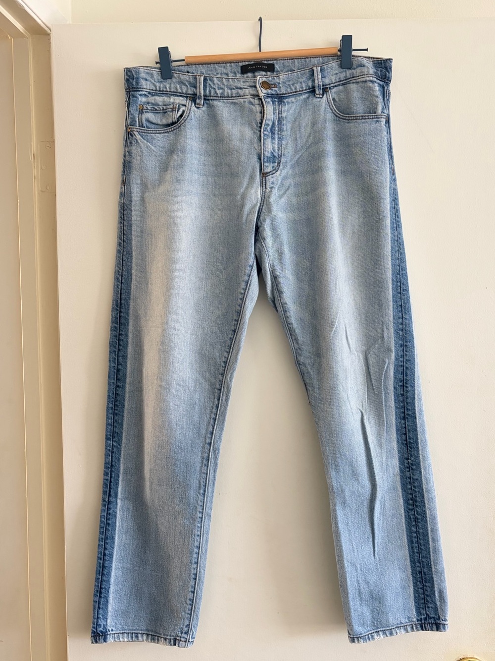 Ann Taylor “The Girlfriend” low rise jeans women’s size 8
